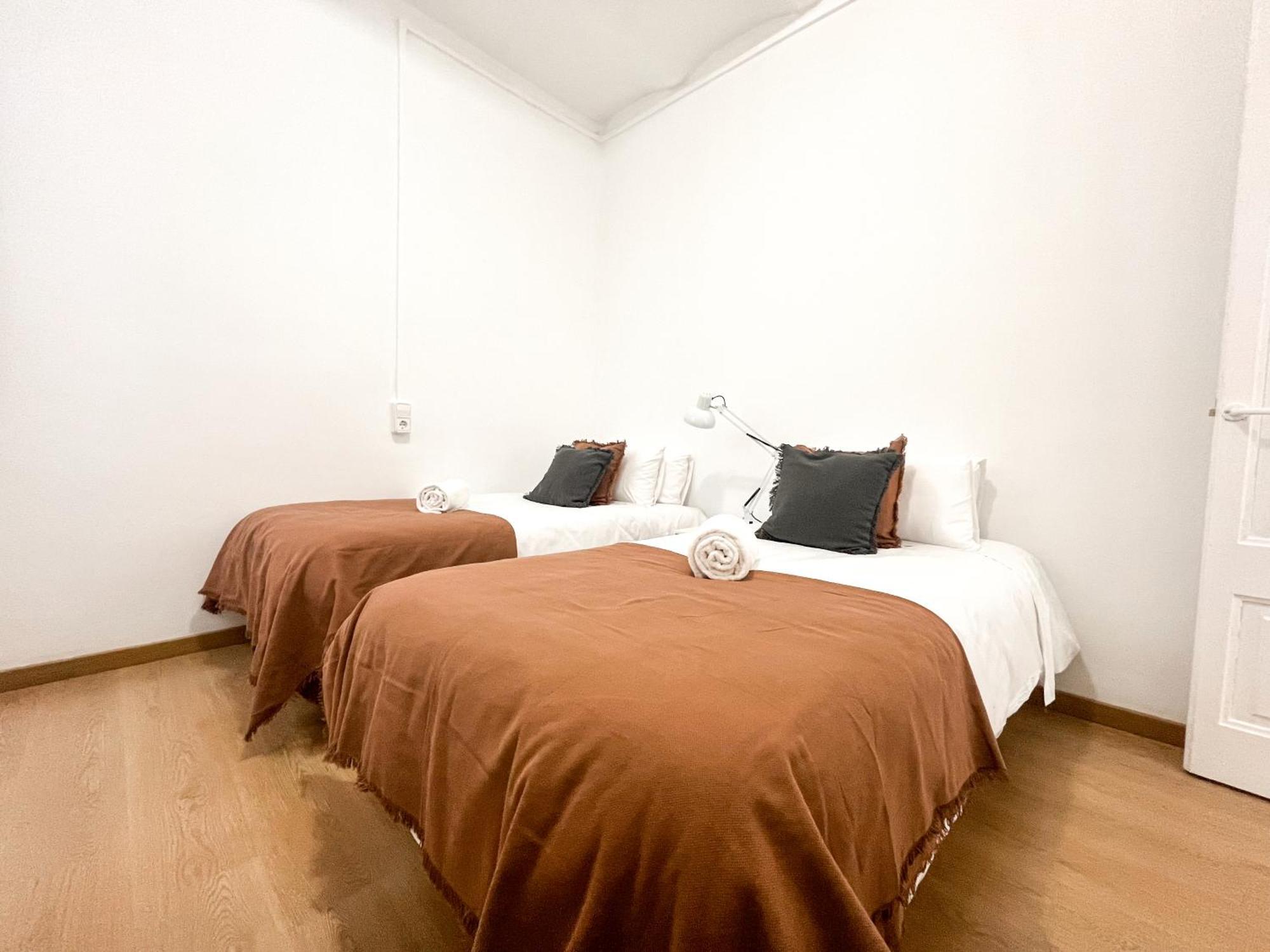 Cycle Haven Apt In Girona Center Exterior photo